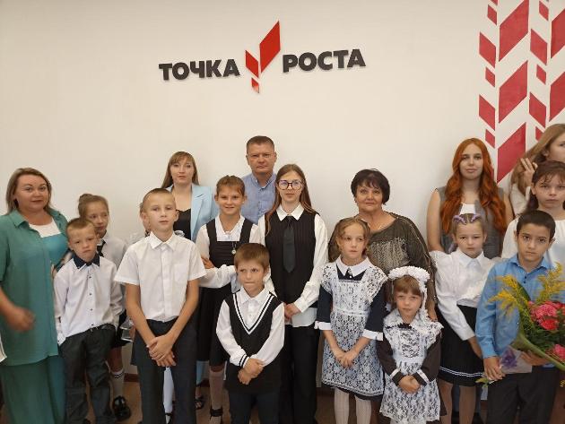 Открытие Центров «Точка роста» на базе МБОУ Аржановской СШ, МБОУ Большебабинской СШ и МБОУ Стеженской СШ Открытие Центров «Точка роста» на базе МБОУ Аржановской СШ, МБОУ Большебабинской СШ и МБОУ Стеженской СШ