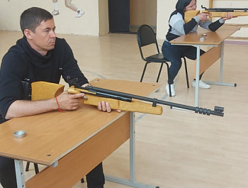 7 мая 2025г. в ст. Алексеевской в спортивном зале ДЮСШ прошло личное первенство по стрельбе из пневматического оружия, посвященное Дню Победы